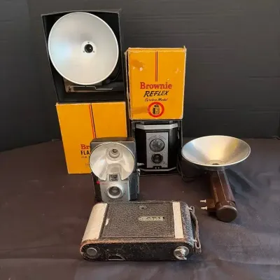 Vintage Cameras: 2 Brownies, Kodak Autographic Folding Camera, 2 Flash Holders