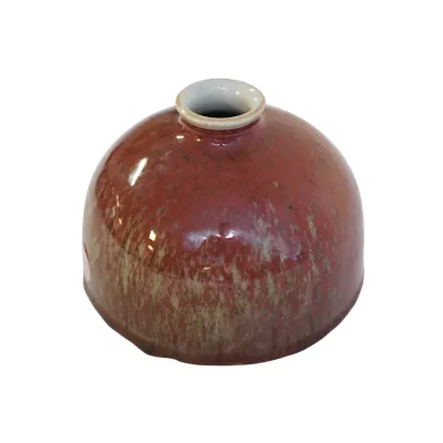 Sale Photo Thumbnail #109: CHINESE PEACH-BLOOM PORCELAIN BEEHIVE WATER COUPE