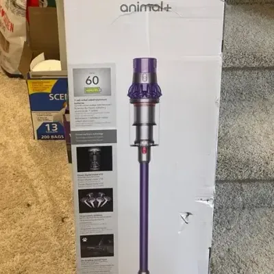 Dyson Cyclone V10 Animal+ Vaccuum New In Box 