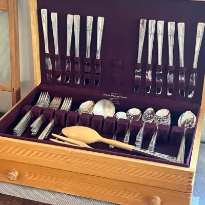 Vintage Home Decorators silver-plated flatware set 