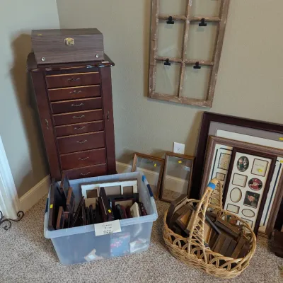 Sale Photo Thumbnail #168