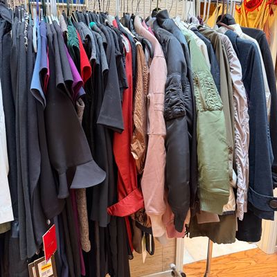 Sale Photo Thumbnail #180
