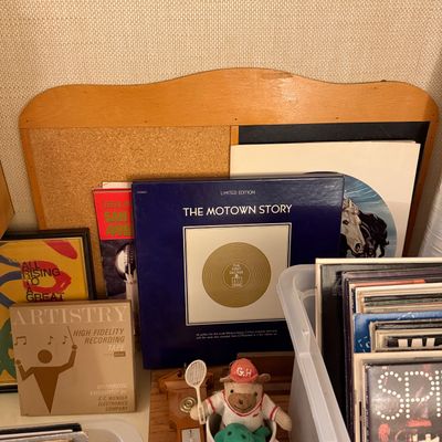 Sale Photo Thumbnail #574