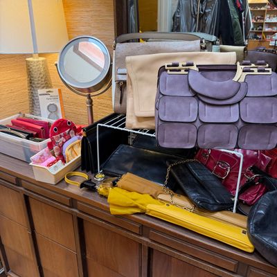 Sale Photo Thumbnail #176