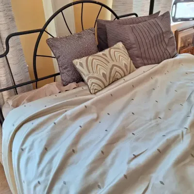 Jennifer Lopez Comforter & Blankets