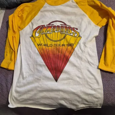 Vintage teeshirts and sweatshirt