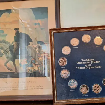 Americana Print & Bicentennial Medals Of The 13 States