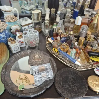 Vintage Perfume & Mirror Compacts