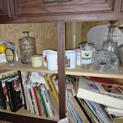 Cookbooks, Bottles & Cups 