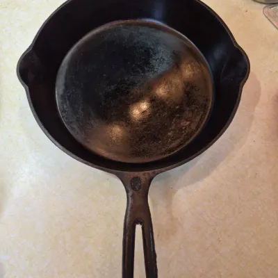 10 " Wapak Cast Iron Skillet 