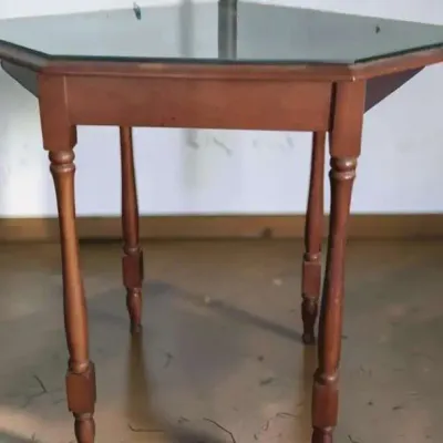 MCM Corner Table