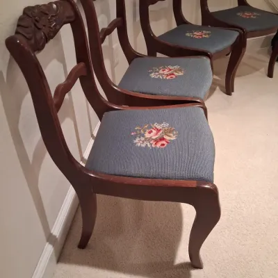 4 VINTAGE CHAIRS WITH CARVED OPEN BACKS AND NEEDLEPOINT SEATS