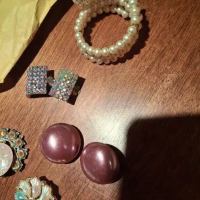 VINTAGE COSTUME JEWELRY FOR CRAFT PROJECTS