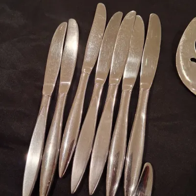 2 PARTIAL SETS OF STAINLESS STEEL FLATWARE