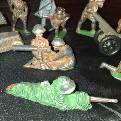 LEAD TOY MILITARY FIGURES (2)