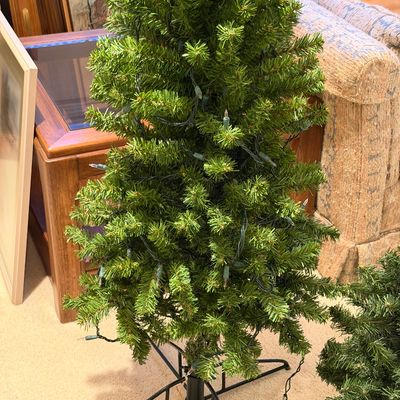 CHRISTMAS TREE WITH LIGHTS, 2 SMALLER TREES AND A WREATH