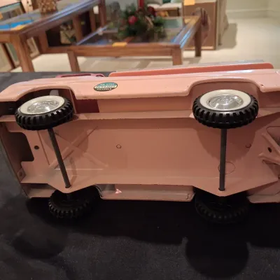 1960'S NYLINT FORD ECONOLINE KENNELS TRUCK
