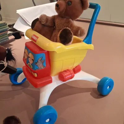 WIND UP RABBIT, PLUSH ANIMALS, SHOPPING CART AND PULL TOY