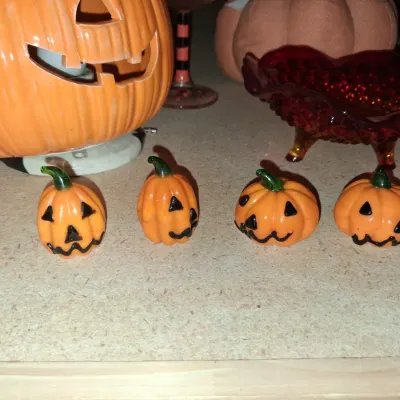 HALLOWEEN/FALL DECOR