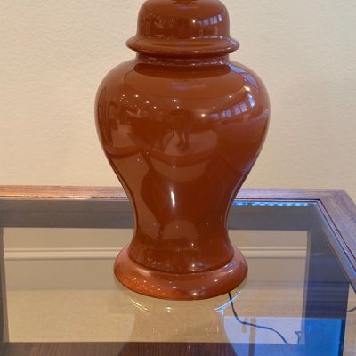 LANE GLASS TOP END TABLE WITH DRAWER AND LAMP