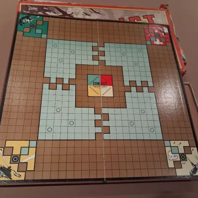 VINTAGE MANHUNT AND CONFLICT BOARD GAMES