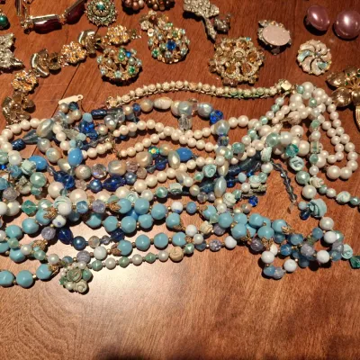 VINTAGE COSTUME JEWELRY FOR CRAFT PROJECTS