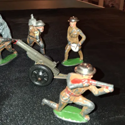 LEAD TOY MILITARY FIGURES (2)