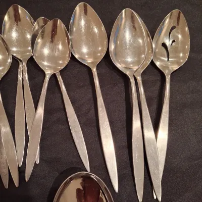 2 PARTIAL SETS OF STAINLESS STEEL FLATWARE