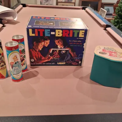 LITE-BRITE, PUZZLES AND LEAPING LETTERS GAME