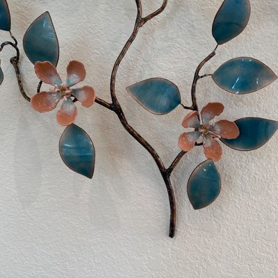 DECORATIVE 3-PIECE METAL ENAMELED FLORAL WALL SCULPTURES
