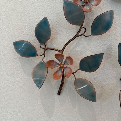 DECORATIVE 3-PIECE METAL ENAMELED FLORAL WALL SCULPTURES