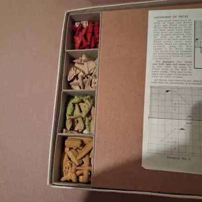 VINTAGE MANHUNT AND CONFLICT BOARD GAMES