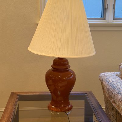 LANE GLASS TOP END TABLE WITH DRAWER AND LAMP