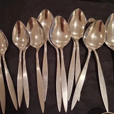 2 PARTIAL SETS OF STAINLESS STEEL FLATWARE