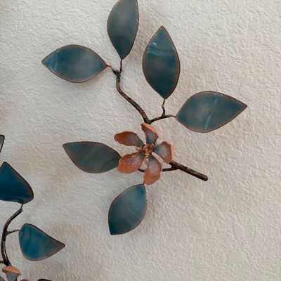 DECORATIVE 3-PIECE METAL ENAMELED FLORAL WALL SCULPTURES