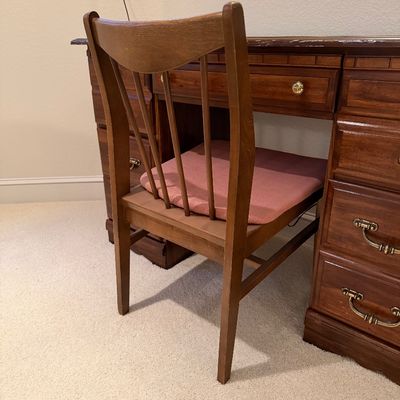 VINTAGE OFFICE DESK WITH 5 DRAWERS, CHAIR AND LAMP