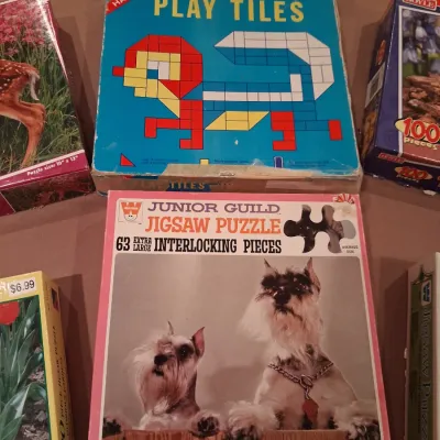 PUZZLES AND PLAY TILES