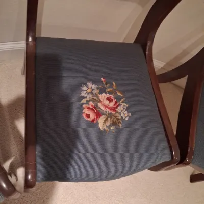 4 VINTAGE CHAIRS WITH CARVED OPEN BACKS AND NEEDLEPOINT SEATS
