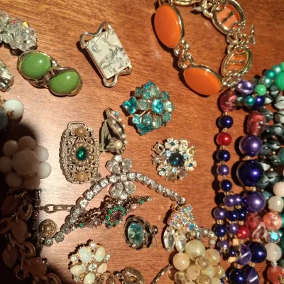 VINTAGE COSTUME JEWELRY FOR CRAFT PROJECTS