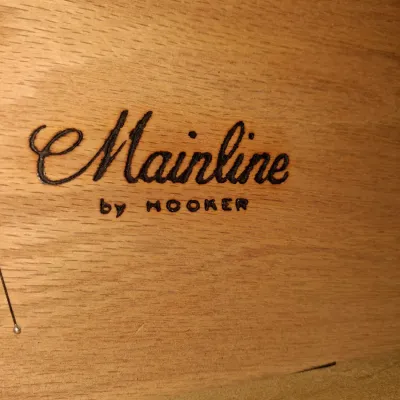 MID-CENTURY 3 CEDAR DRAWER CHEST WITH PROTECTIVE GLASS ON TOP