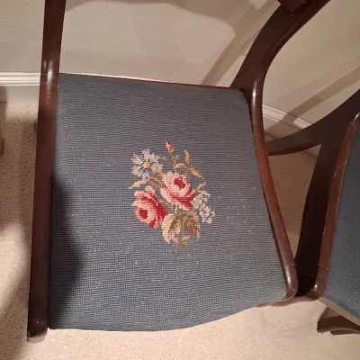 4 VINTAGE CHAIRS WITH CARVED OPEN BACKS AND NEEDLEPOINT SEATS