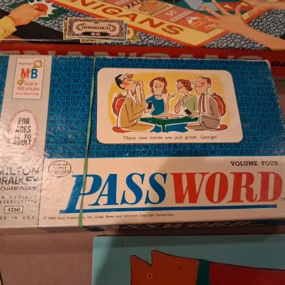 PLASTIC US MAP PUZZLE AND BOARD GAMES