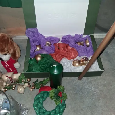 LINEN SANTA WALL HANGING, TREE ORNAMENTS, LARGE GLASS BOWL AND MORE