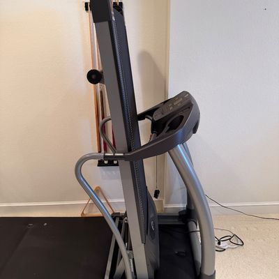 HORIZON FITNESS ELITE SERIES 5.1T TREADMILL, DUMBBELLS, ANKLE WEIGHTS AND TUNTURI ERGOMETER ORIGINALS UPRIGHT EXERCISE BIKE