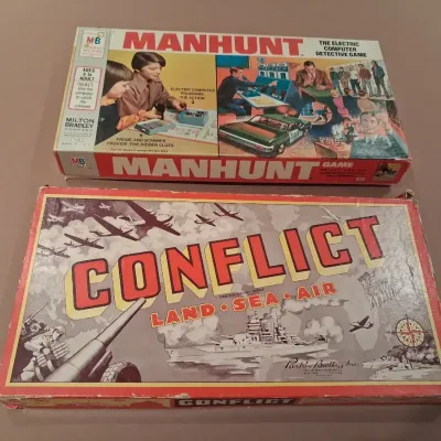 VINTAGE MANHUNT AND CONFLICT BOARD GAMES