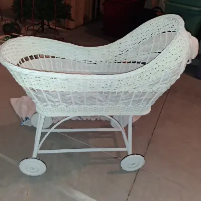 WICKER BASSINET SOLD AS A DISPLAY ITEM
