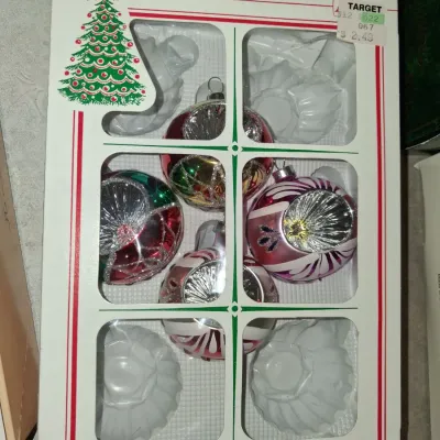 LINEN SANTA WALL HANGING, TREE ORNAMENTS, LARGE GLASS BOWL AND MORE