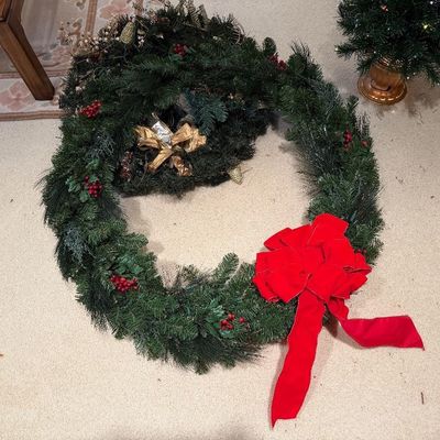 VERY LARGE WREATH, LIGHTED WREATH AND FIBER OPTIC CHRISTMAS TREE