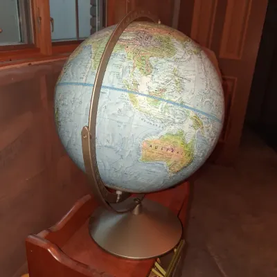 CHILD SIZE COAT RACK AND BOOKCASE, GLOBE AND DRY ERASE BOARD
