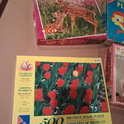 PUZZLES AND PLAY TILES